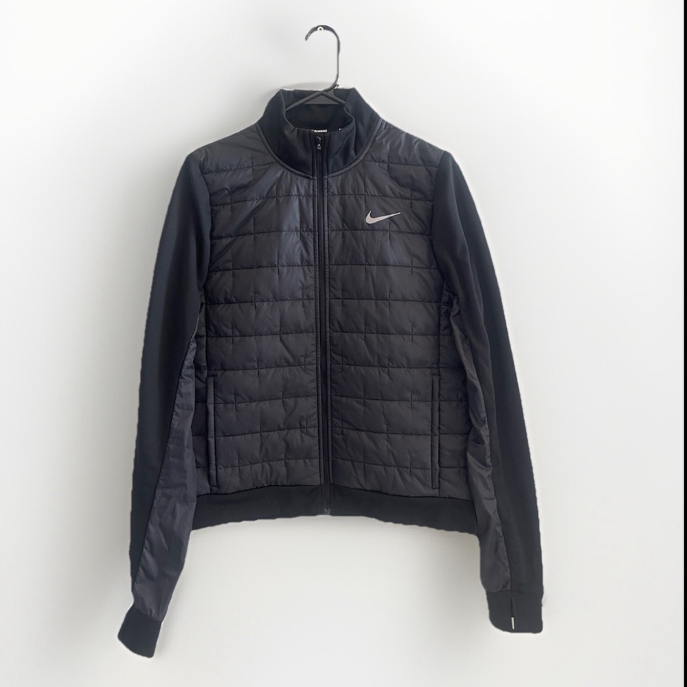 Nike Women's Therma Synthetic Full Zip Running Jacket Black - Size Small